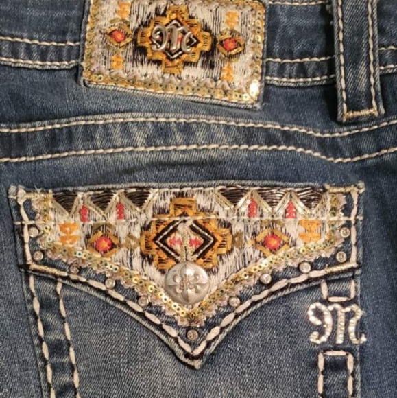 Jeans - Picture 3 of 4